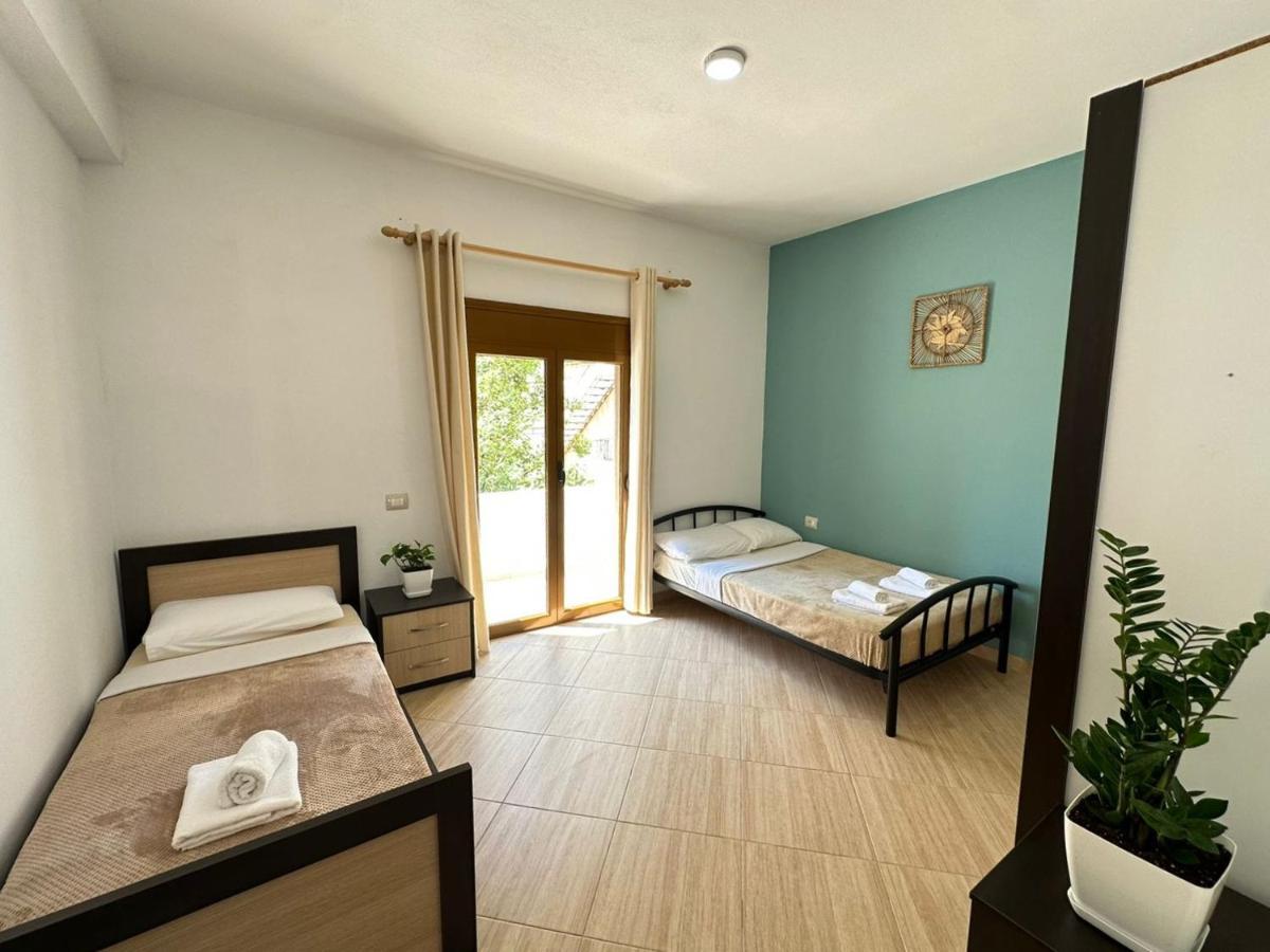 Vlora Villa With Private Parking מראה חיצוני תמונה