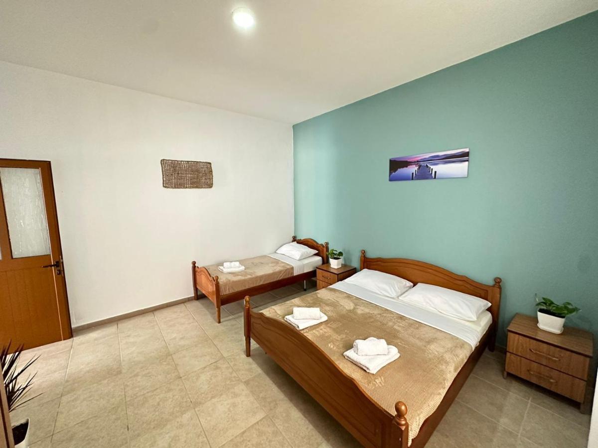 Vlora Villa With Private Parking מראה חיצוני תמונה