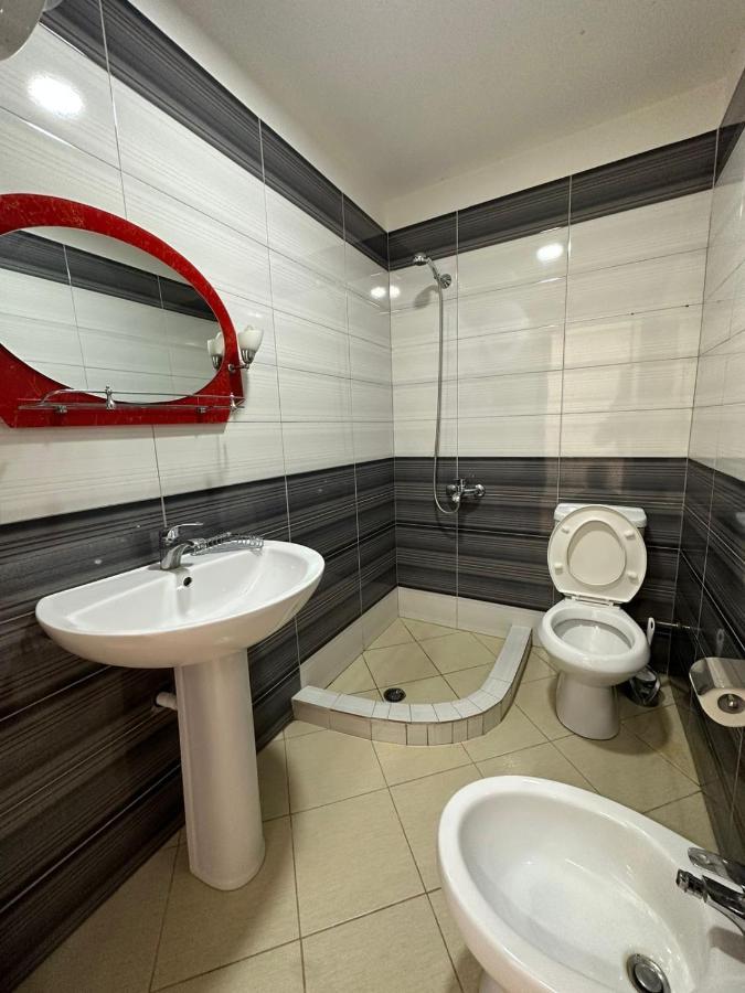 Vlora Villa With Private Parking מראה חיצוני תמונה