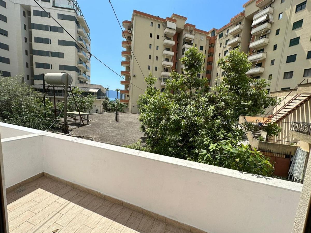 Vlora Villa With Private Parking מראה חיצוני תמונה
