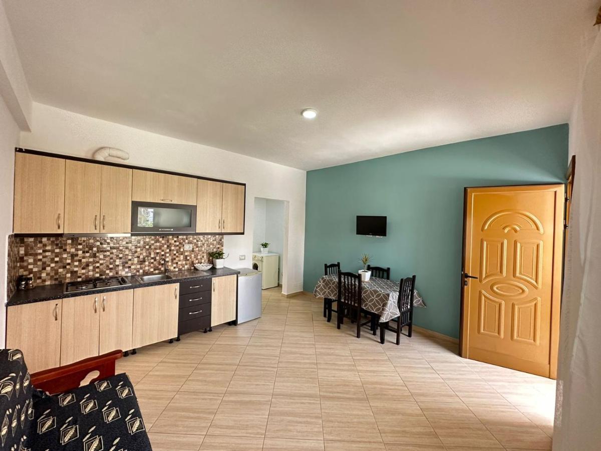 Vlora Villa With Private Parking מראה חיצוני תמונה