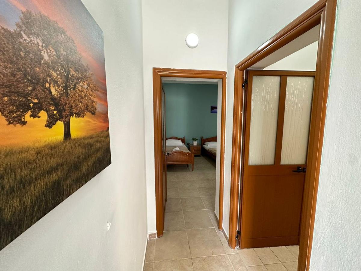 Vlora Villa With Private Parking מראה חיצוני תמונה